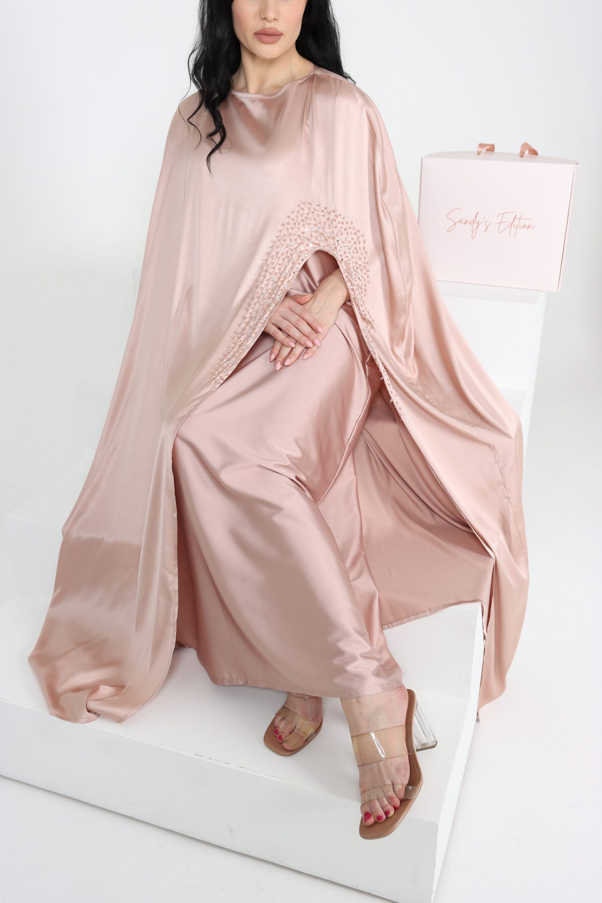 Sandy's Edition Boutique Dubai style Luxury colored abaya