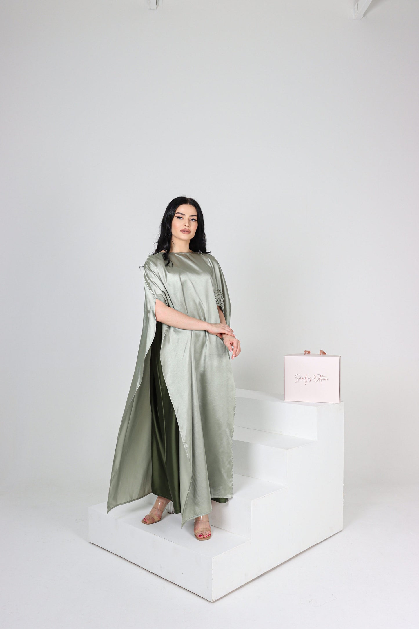 Sandy's Edition Boutique Dubai style Luxury colored abaya